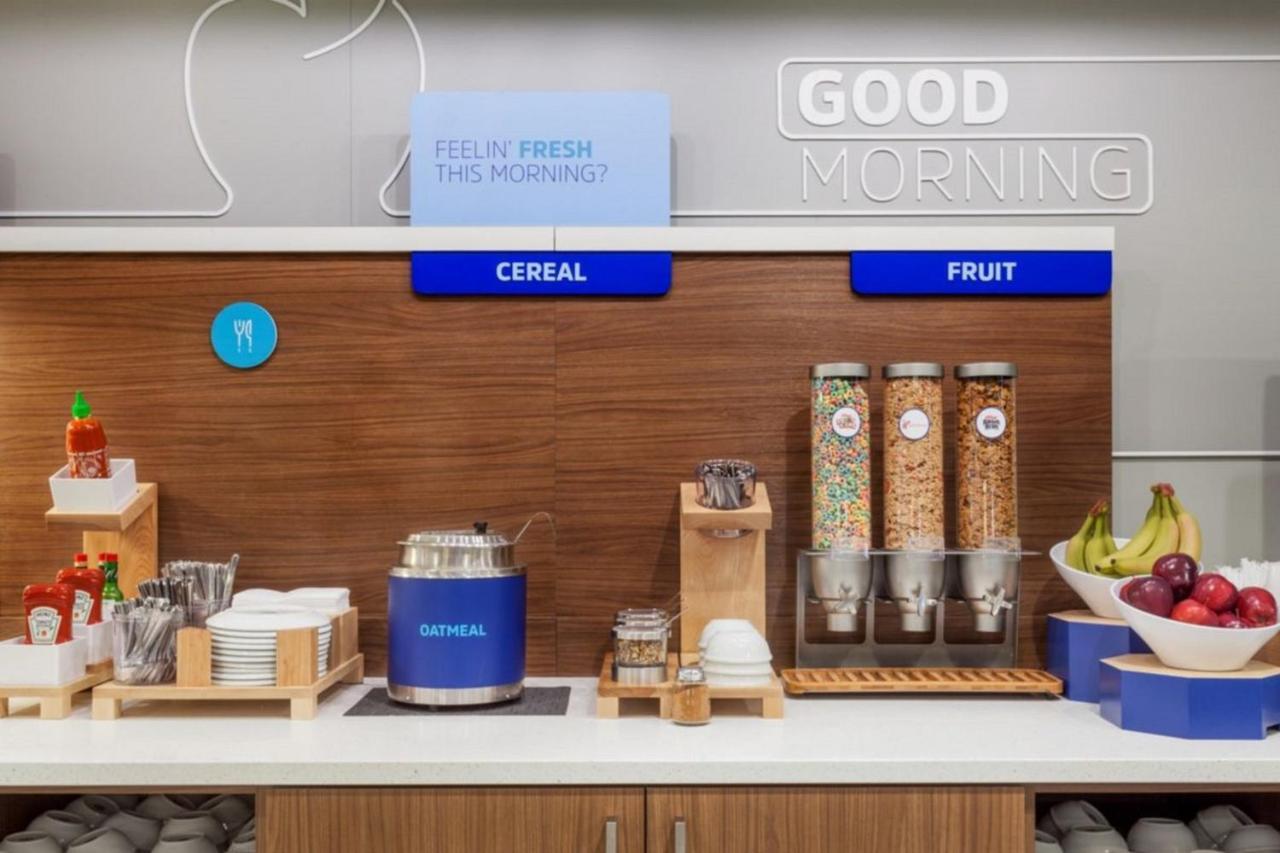 Holiday Inn Express Asheville Woodfin By Ihg Extérieur photo